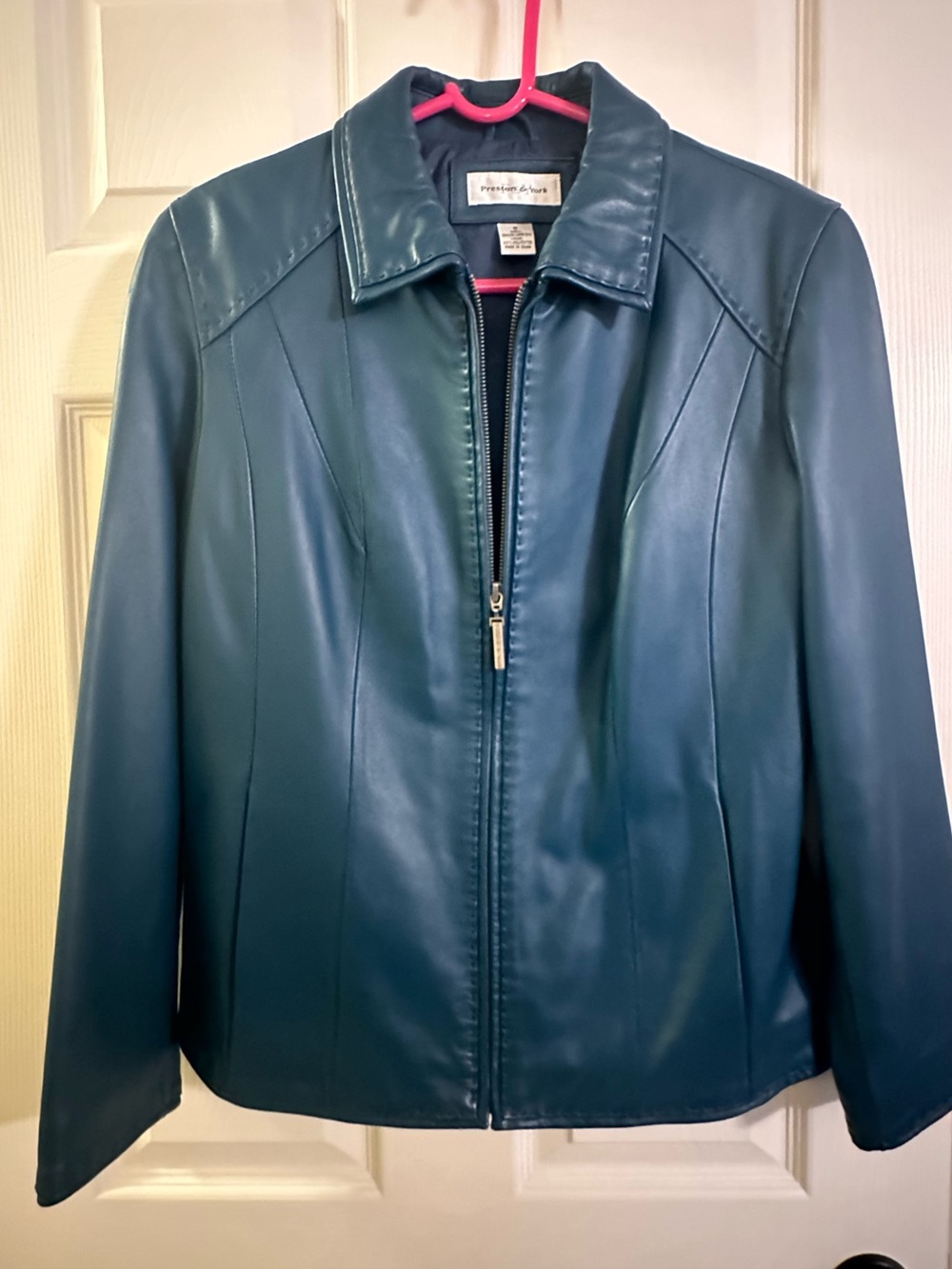 VINTAGE 1990s Preston & York Green Teal 100% Lamb Skin Leather Zip Jacket
